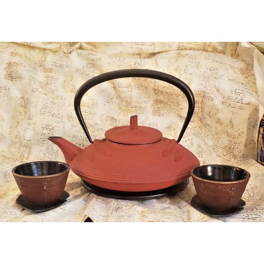 Teavana Japan Red Cast Iron Dragonfly Teapot With Trivet and 2 Cups and Saucers